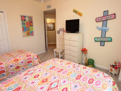 Beachfront Three Bedrooms Condo in Destin